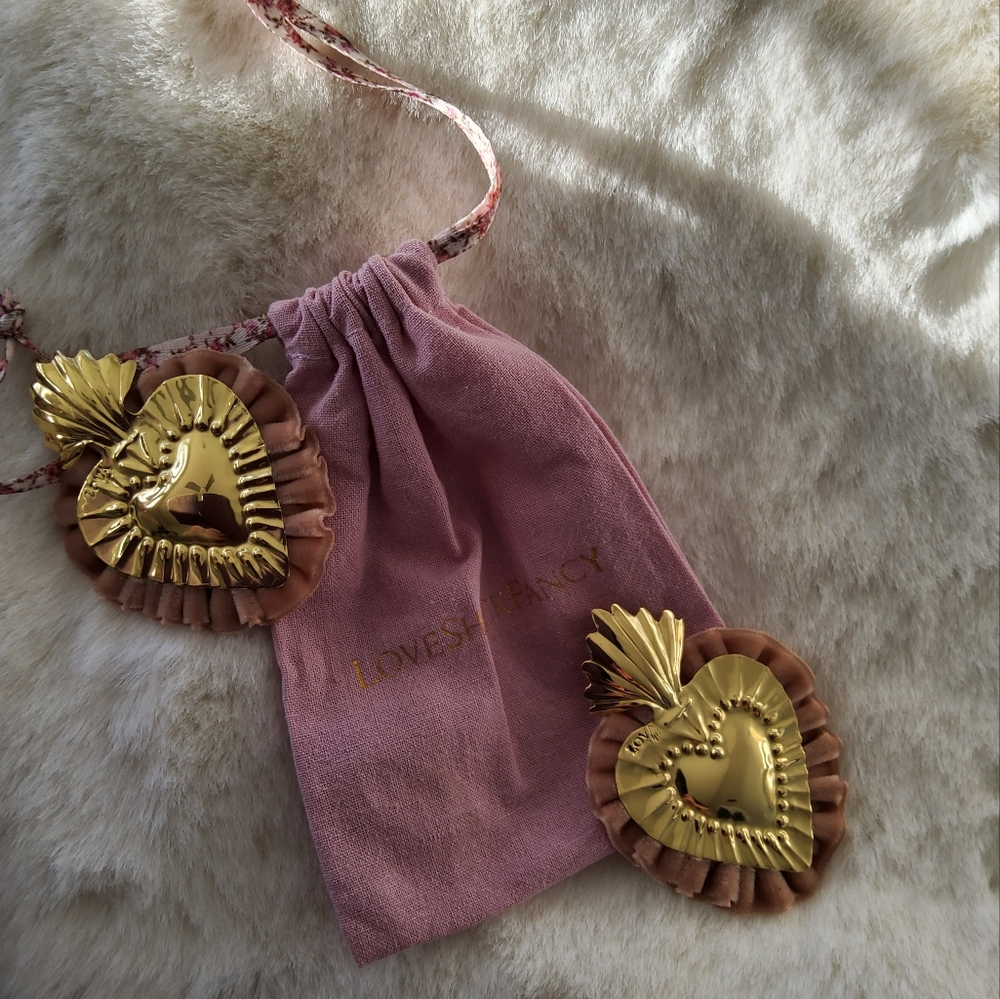 LoveShackFancy Heart Earings - Picture 6 of 13
